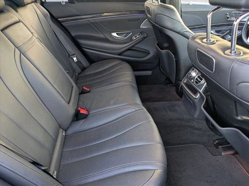 Used 2018 Mercedes-Benz S 450 Sedan image 20
