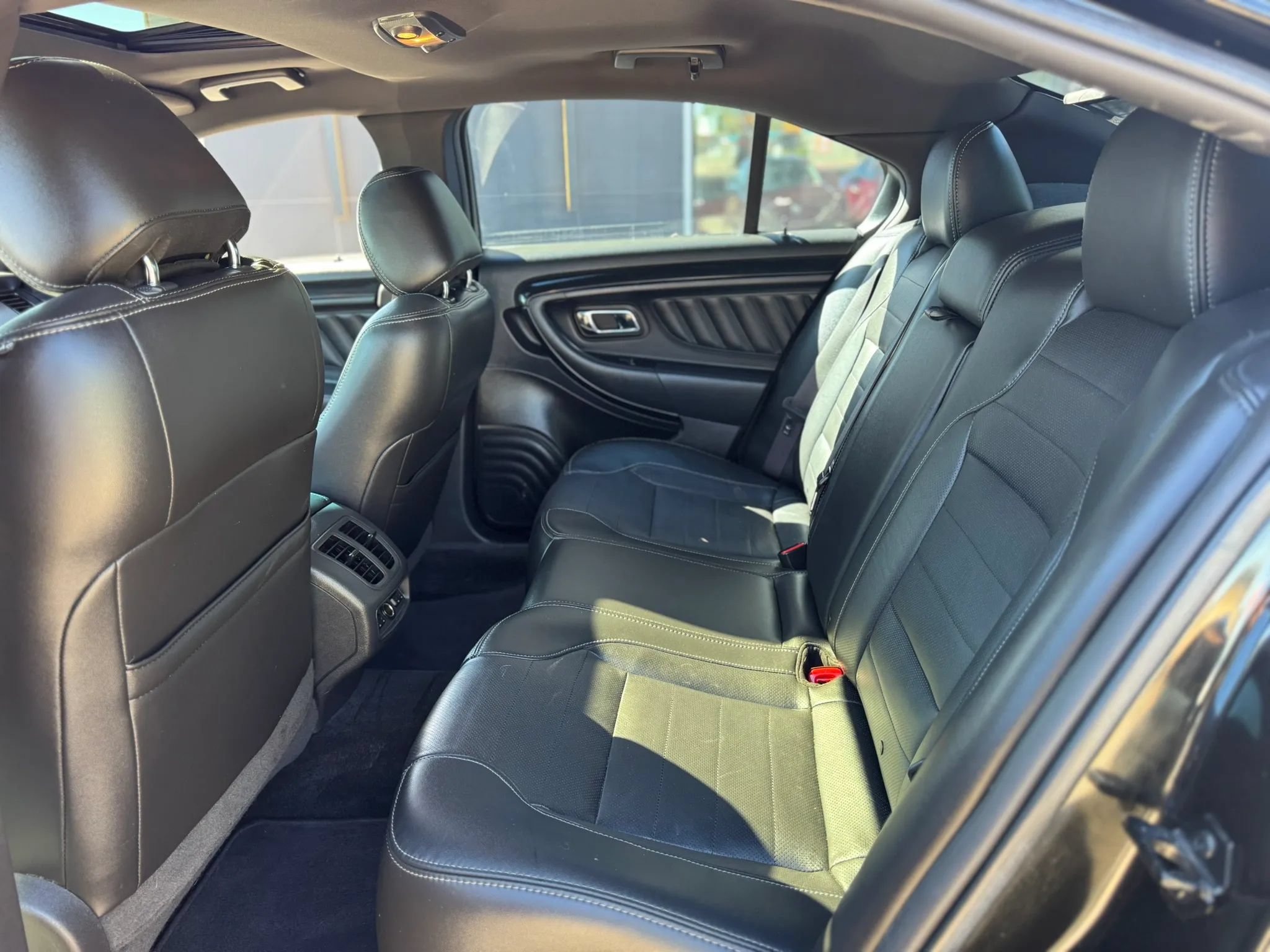 Used 2013 Ford Taurus SHO AWD/4WD image 18