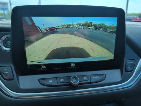 Used 2025 Chevrolet Blazer LT AWD/4WD image 14