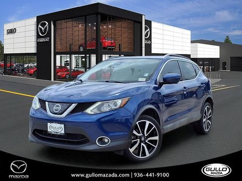 Used 2018 Nissan Rogue Sport SL w/ SL Premium Package FWD image 1