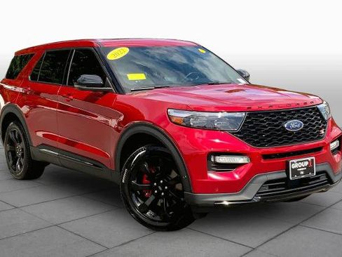 Certified 2022 Ford Explorer ST w/ Equipment Group 401A AWD/4WD image 3
