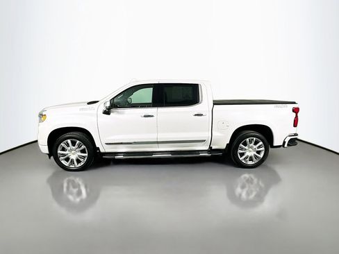 Used 2022 Chevrolet Silverado 1500 High Country w/ High Country Premium Package AWD/4WD image 4