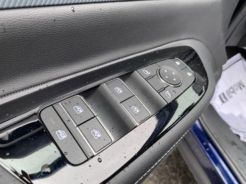 New 2025 Nissan Murano SL image 17