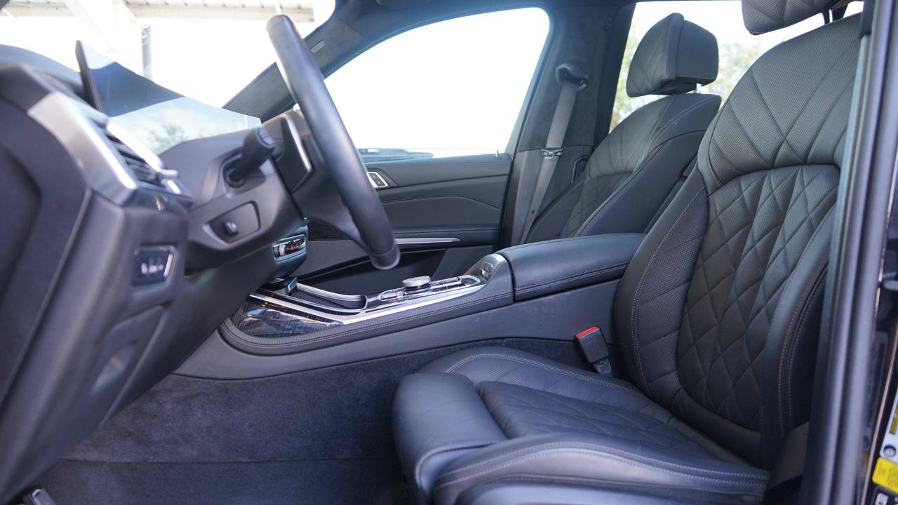 Used 2024 BMW X7 xDrive40i w/ M Sport Package AWD/4WD image 23