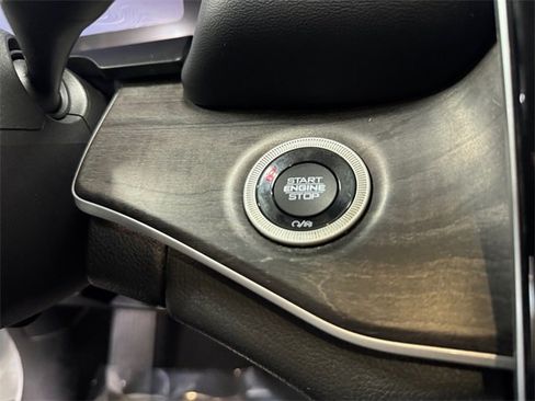 Used 2023 Jeep Grand Cherokee L Limited image 21