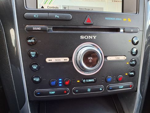 Used 2018 Ford Explorer Limited FWD image 29