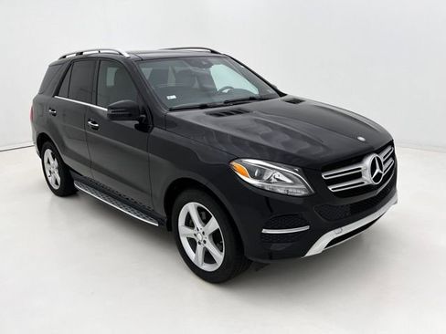 Used 2017 Mercedes-Benz GLE 350 4MATIC image 2