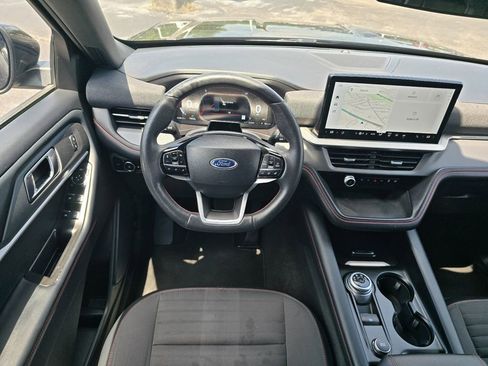 Used 2025 Ford Explorer ST-Line w/ ST-Line Street Pack AWD/4WD image 14