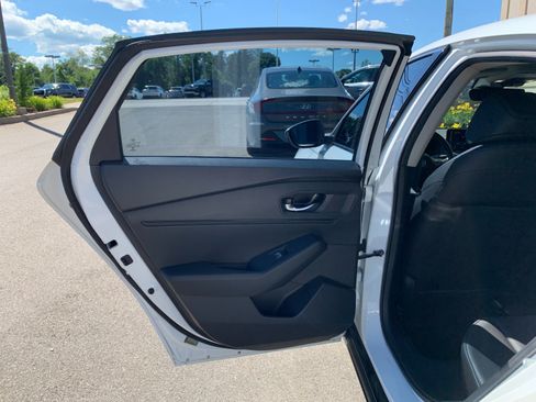 Used 2023 Honda Accord EX-L image 23