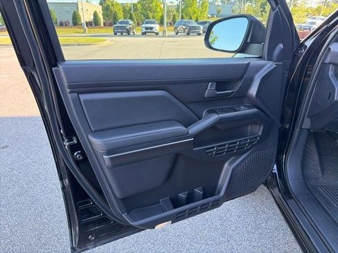 Used 2025 Toyota 4Runner SR5 RWD image 13