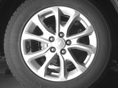 Used 2019 Chevrolet Equinox LT FWD image 36