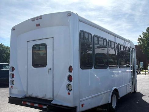 Used 2017 Ford E-450 and Econoline 450 Super Duty w/ Shuttle Bus Prep Package image 3