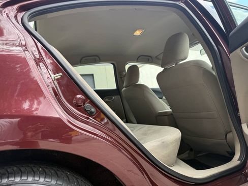 Used 2012 Honda Civic LX image 15