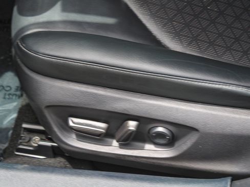 Certified 2022 Toyota Camry XSE FWD image 23