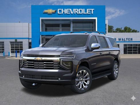 New 2026 Chevrolet Suburban Premier image 7