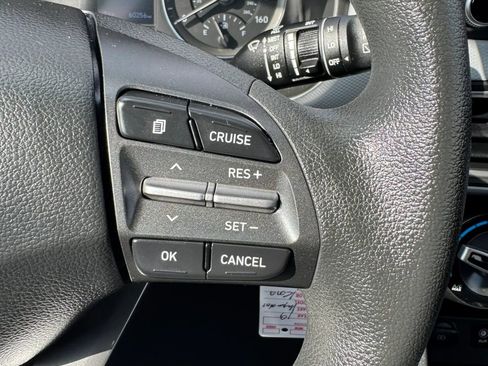 Used 2019 Hyundai Kona SE image 50