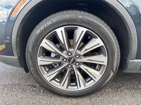 Used 2022 Lincoln Corsair Reserve w/ Equipment Group 201A image 9