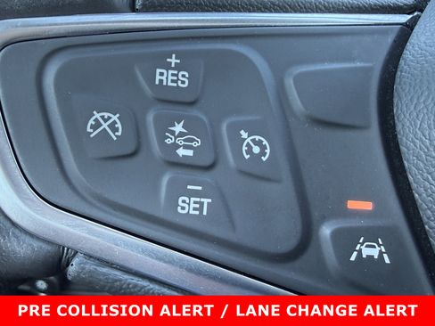 Used 2022 Chevrolet Equinox LT image 25