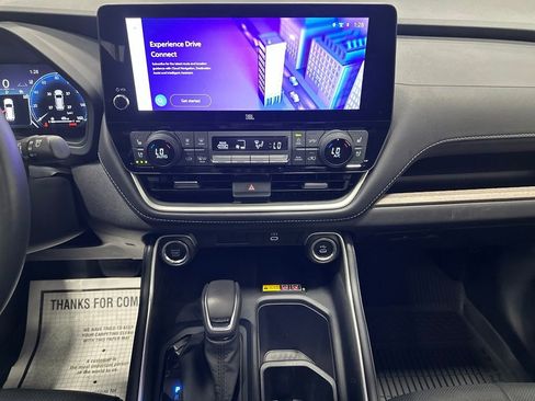 Used 2025 Toyota Grand Highlander AWD image 25