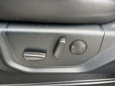 Used 2020 Ford F350 Lariat w/ Lariat Ultimate Package image 18