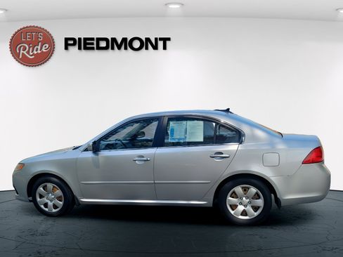 Used 2009 Kia Optima LX image 9