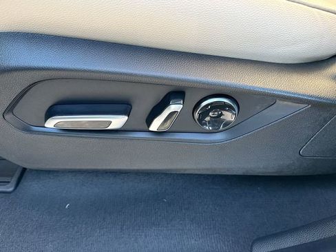 Certified 2025 Acura MDX SH-AWD image 36