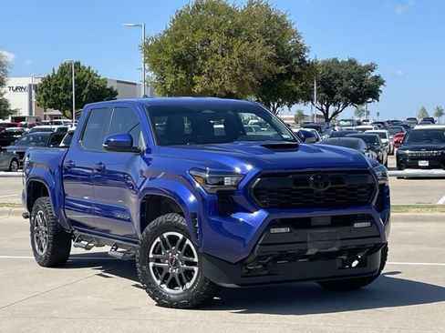 Used 2024 Toyota Tacoma TRD Sport w/ TRD Sport Upgrade Package AWD/4WD image 2