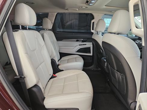 Used 2021 Kia Telluride EX w/ EX Premium Package AWD/4WD image 25
