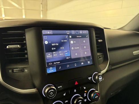 Used 2022 RAM 1500 Big Horn AWD/4WD image 22