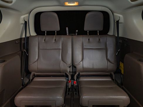 Used 2018 Lexus GX 460 image 25