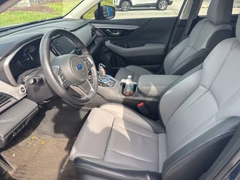 Used 2023 Subaru Outback Limited image 5