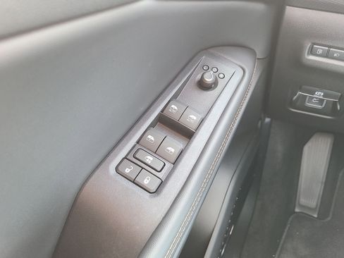 New 2026 Jeep Cherokee Limited AWD/4WD image 19