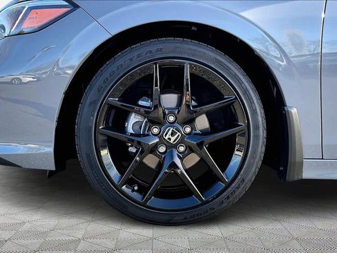 Used 2025 Honda Civic Sport image 23