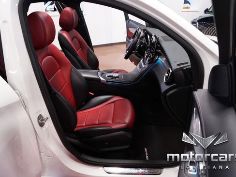 Used 2019 Mercedes-Benz GLC 300 4MATIC Coupe image 25