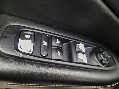 Used 2021 Jeep Compass Sport FWD image 27