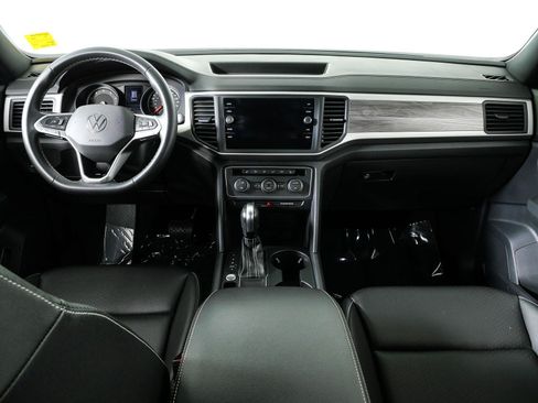 Used 2021 Volkswagen Atlas Cross Sport SE FWD image 18