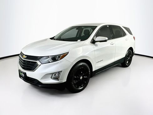 Used 2019 Chevrolet Equinox LT FWD image 3