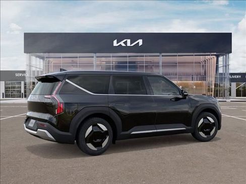 New 2026 Kia EV9 Light image 6