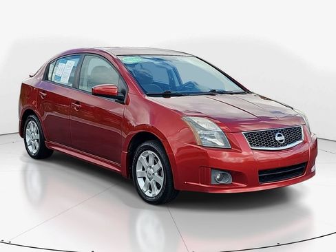 Used 2010 Nissan Sentra 2.0 SR w/ Convenience Pkg FWD image 4