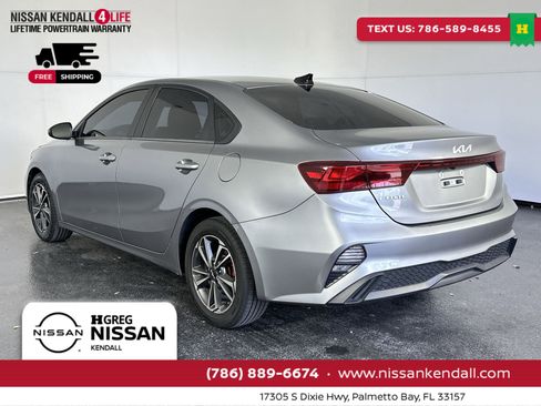 Used 2022 Kia Forte LXS image 8