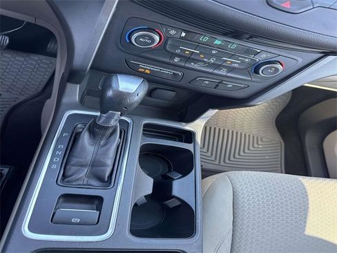 Used 2017 Ford Escape SE image 21