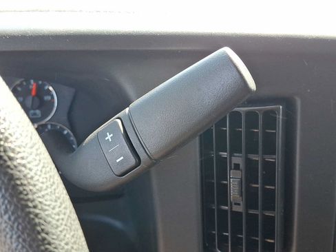 Used 2025 Chevrolet Express 2500 w/ Driver Convenience Package RWD image 15