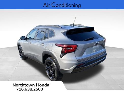 Used 2024 Chevrolet Trax ACTIV w/ Driver Confidence Package FWD image 7