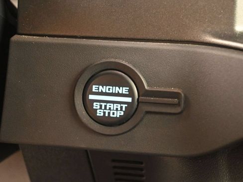 Used 2025 Ford Bronco Badlands AWD/4WD image 23