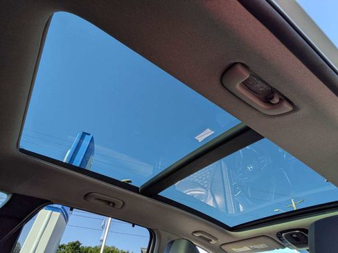 Used 2022 Hyundai Santa Fe Limited w/ Cargo Package image 21