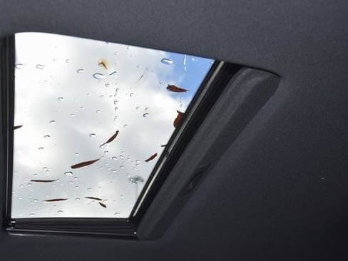 Used 2023 INFINITI QX80 Sensory w/ Cargo Package image 3