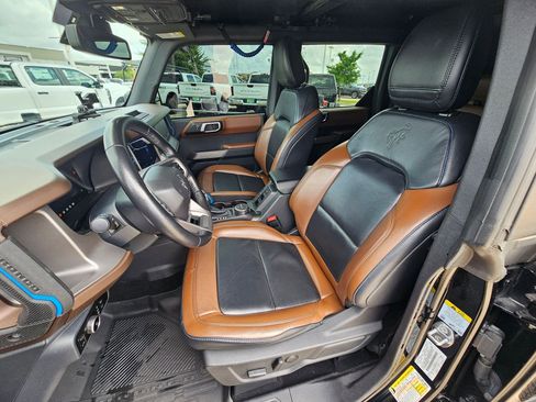 Used 2023 Ford Bronco Outer Banks image 14