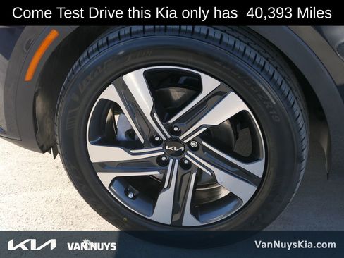 Used 2022 Kia Sorento SX w/ Panoramic Sunroof Package image 8