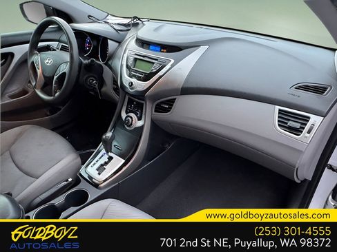 Used 2012 Hyundai Elantra GLS w/ Preferred Pkg 3 image 28