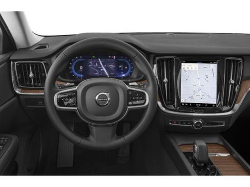 Used 2024 Volvo S60 B5 Core FWD image 7